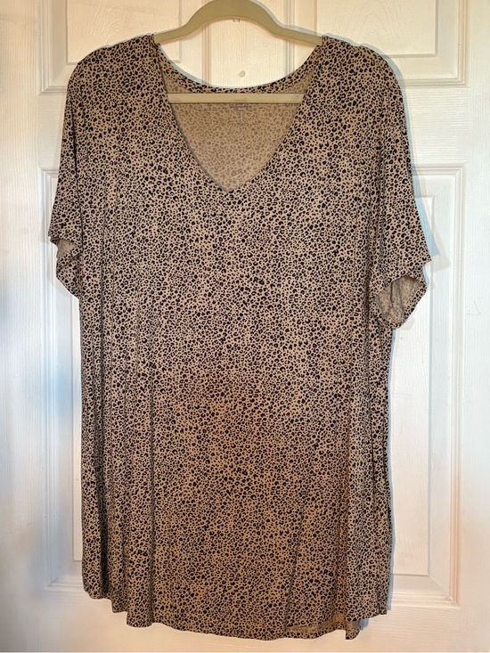 Amazon Essentials Tops - Amazon Essentials Beige and Black Leopard V-Neck Tunic